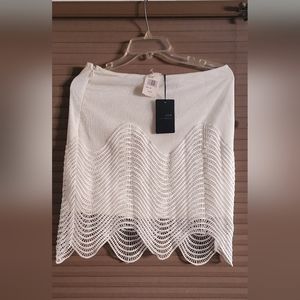 J.O.A. Los Angeles Women's Sheer Overlay White  Mini Skirt with side Zipper. M